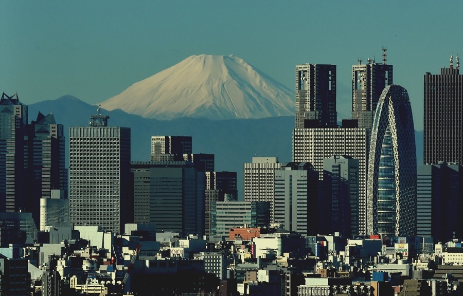 私は東京に住んでいます