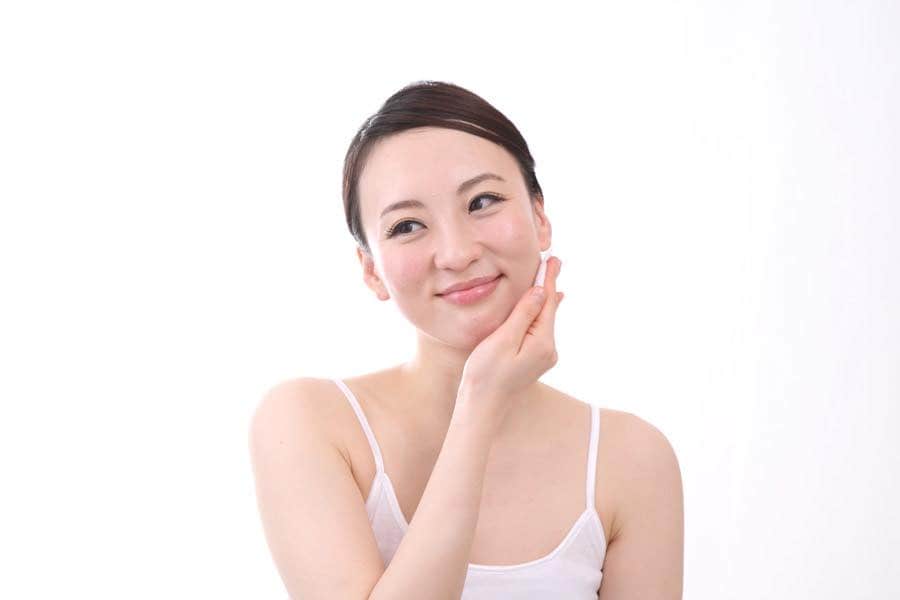 化粧を落とす。