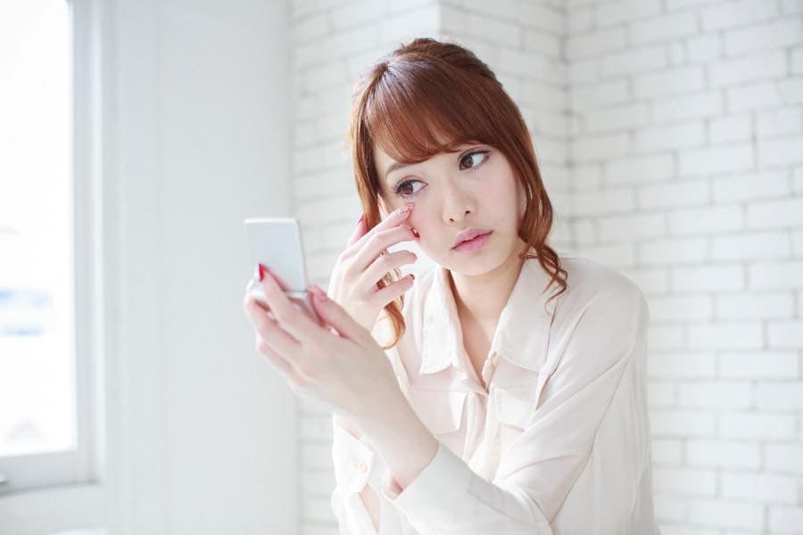 目がチクチクします。