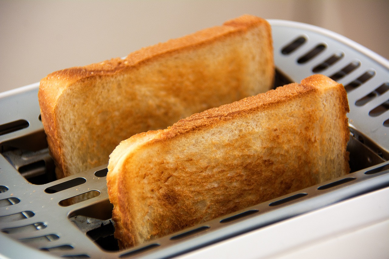 残りの食パンがあって、食べた。